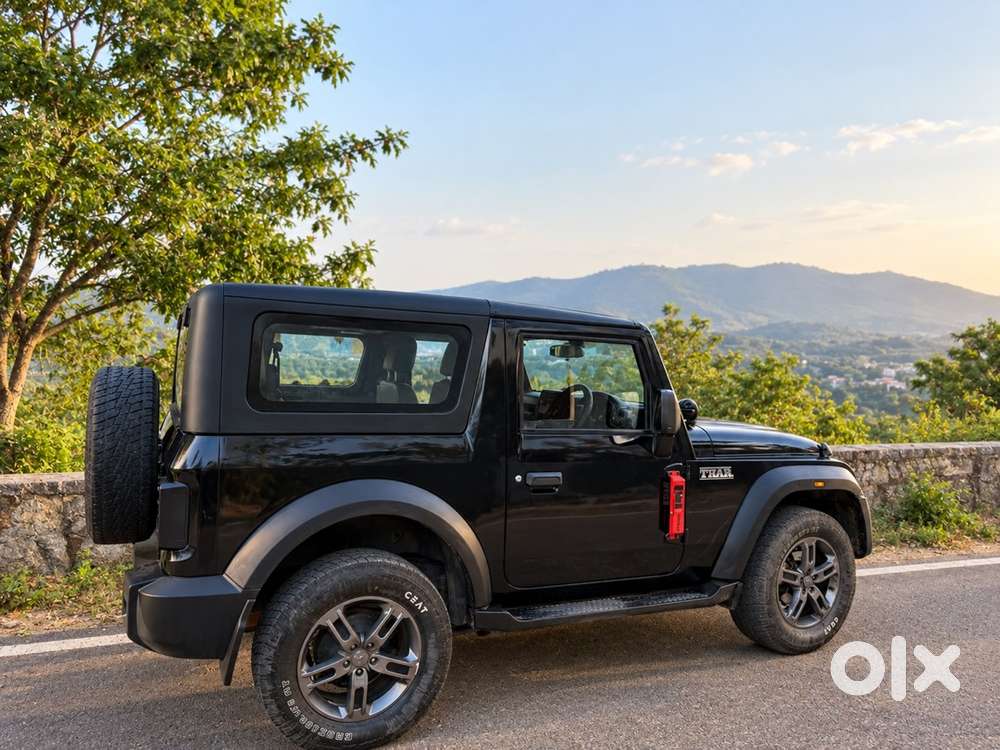 Mahindra Thar Petrol 2023