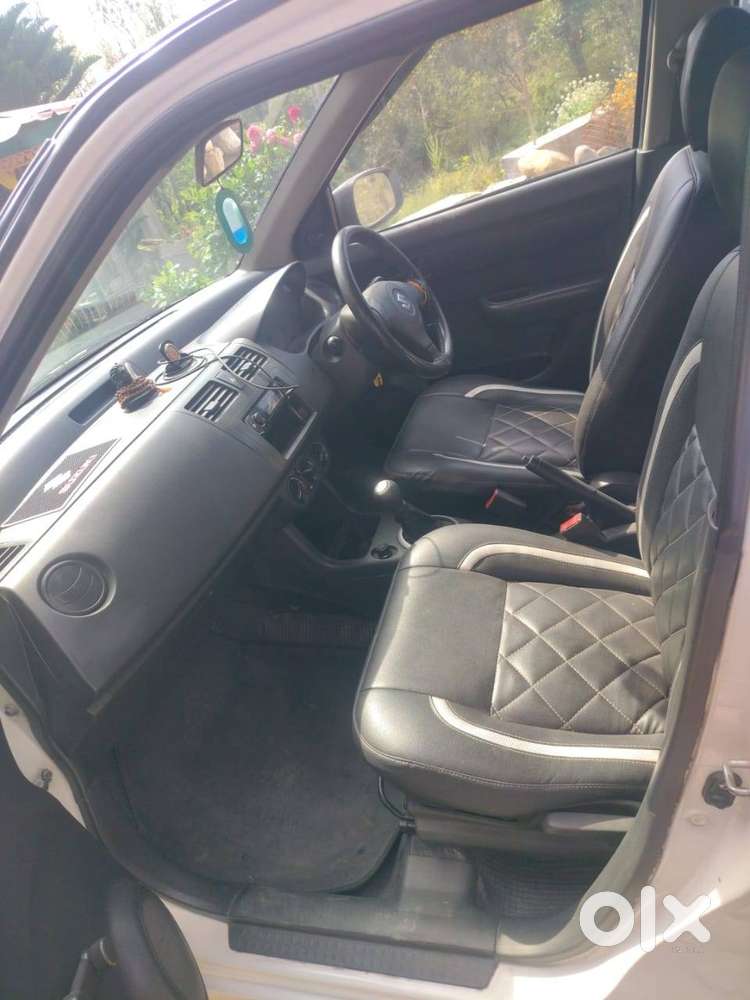 Maruti Suzuki Dzire 2015