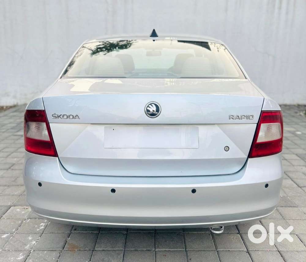 Skoda Rapid 2013-2016 1.5 Tdi At Ambition With Alloy Wheel, 2015, Di..