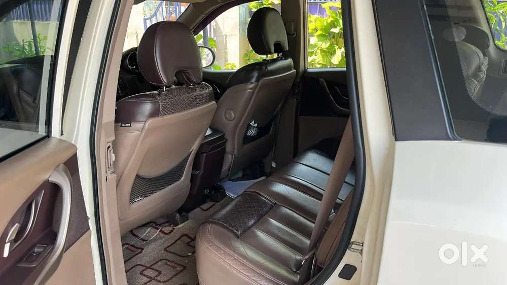 Mahindra Xuv500 2015 Diesel 150000 Km Driven