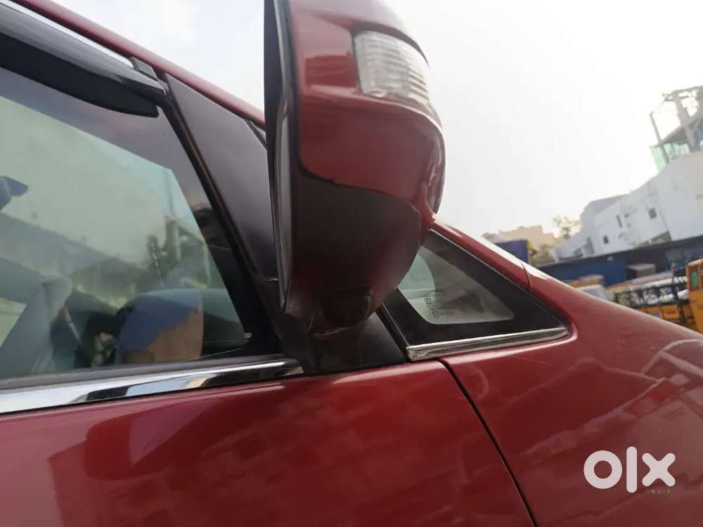 Toyota Innova 2011 Just In 5