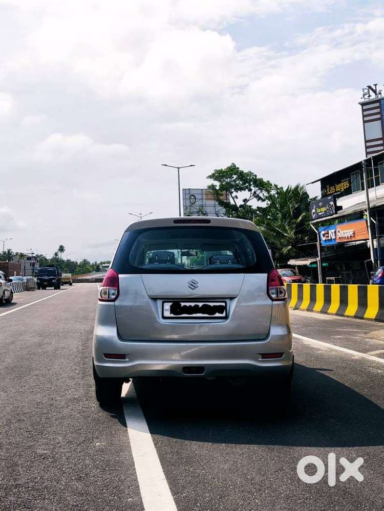 Maruti Suzuki Ertiga 1.5 Vxi, 2014, Petrol