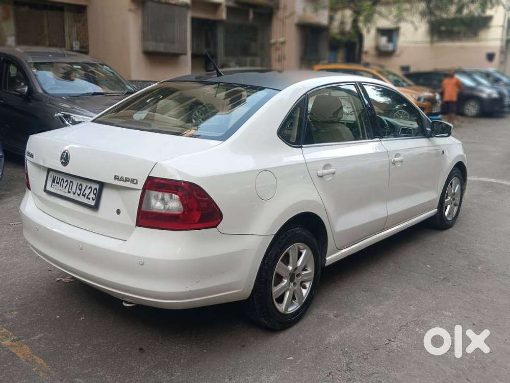 Skoda Rapid 1.6 Mpi At Style Black Package, 2014, Petrol