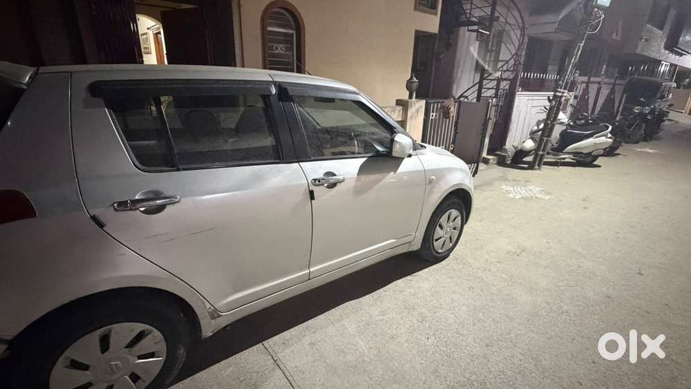 2010 Maruti Suzuki Swift Petrol Manual
