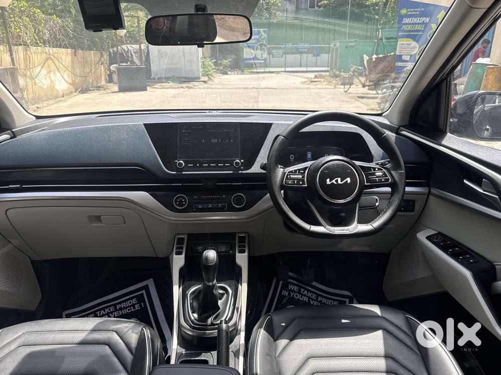 Kia Carens G1.5 6mt Gravity, 2024, Petrol