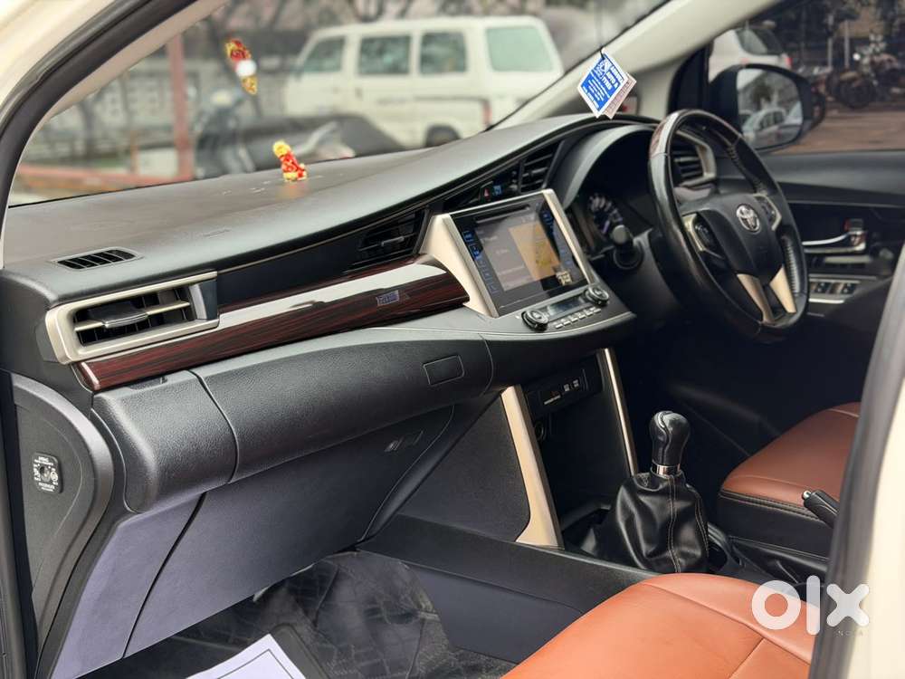 Toyota Innova Crysta 2.7 V, 2019, Diesel
