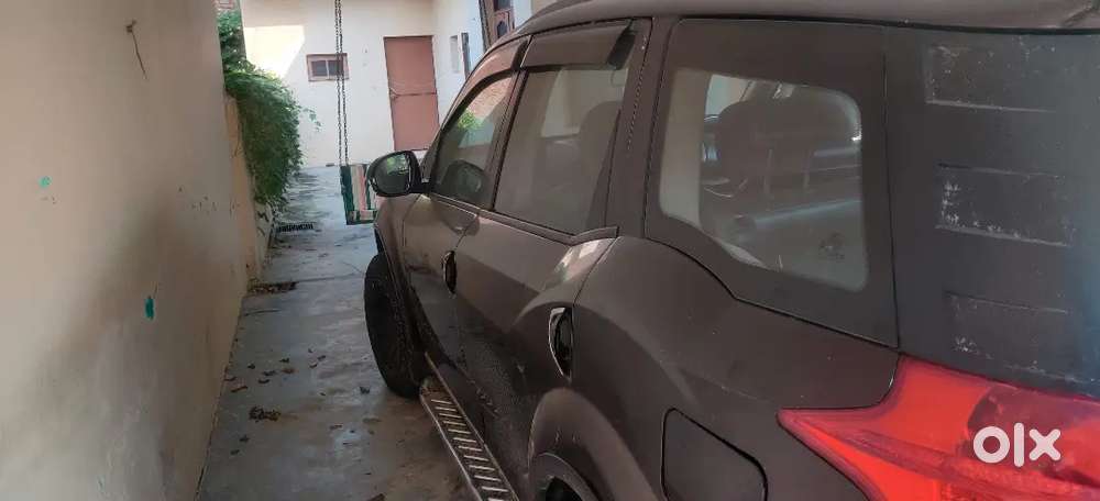 Mahindra Xuv500 2013  Well Maintained  Urgent Sale  Best Price