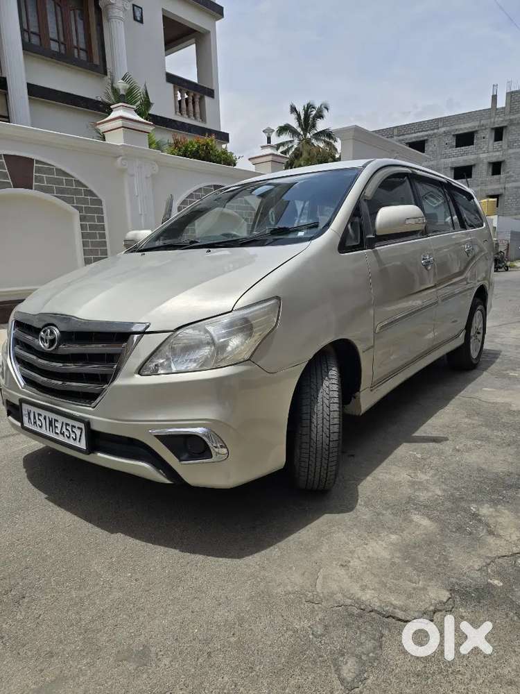 Toyota Innova 2.5 Vx 2013 With Showroom History