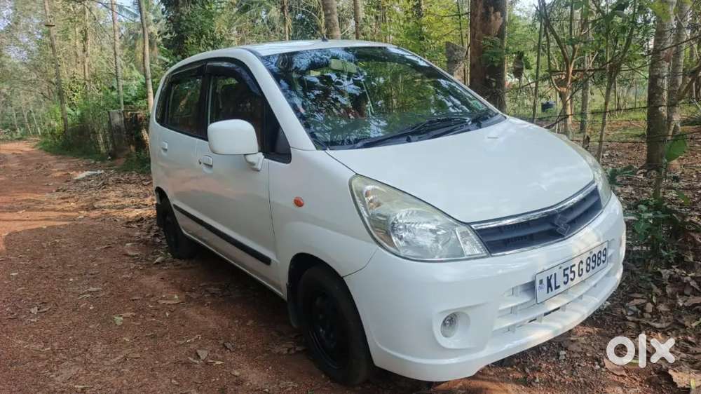 Maruti Suzuki Zen Estilo 2011