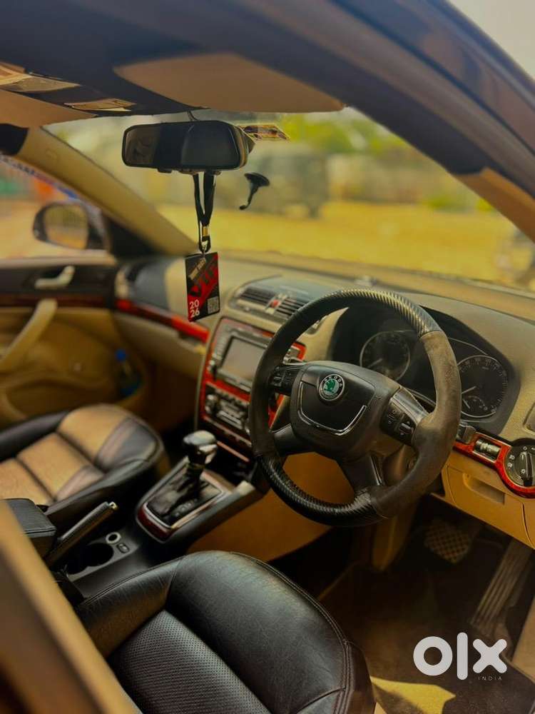 Skoda Laura 2012 Diesel Well Maintained