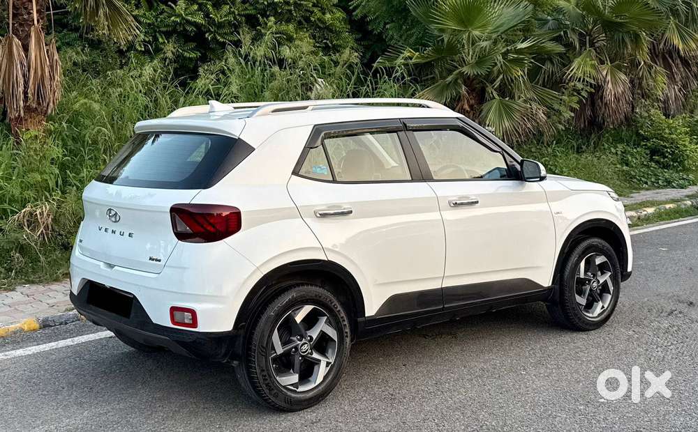 Hyundai Venue 1.0 Sx (o) Turbo Dct, 2020, Petrol