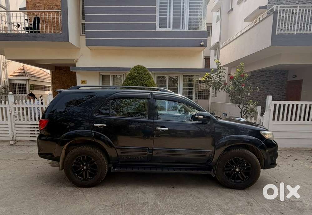 Toyota Fortuner Diesel 2012