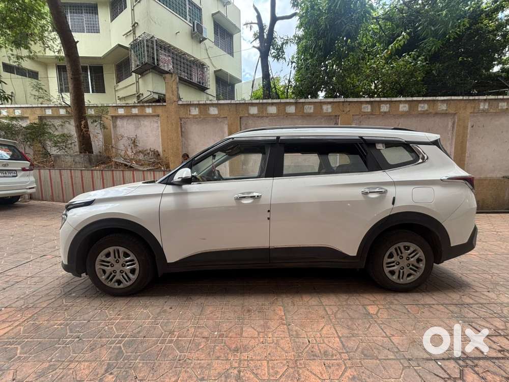 Kia Carens Petrol Manual 2023
