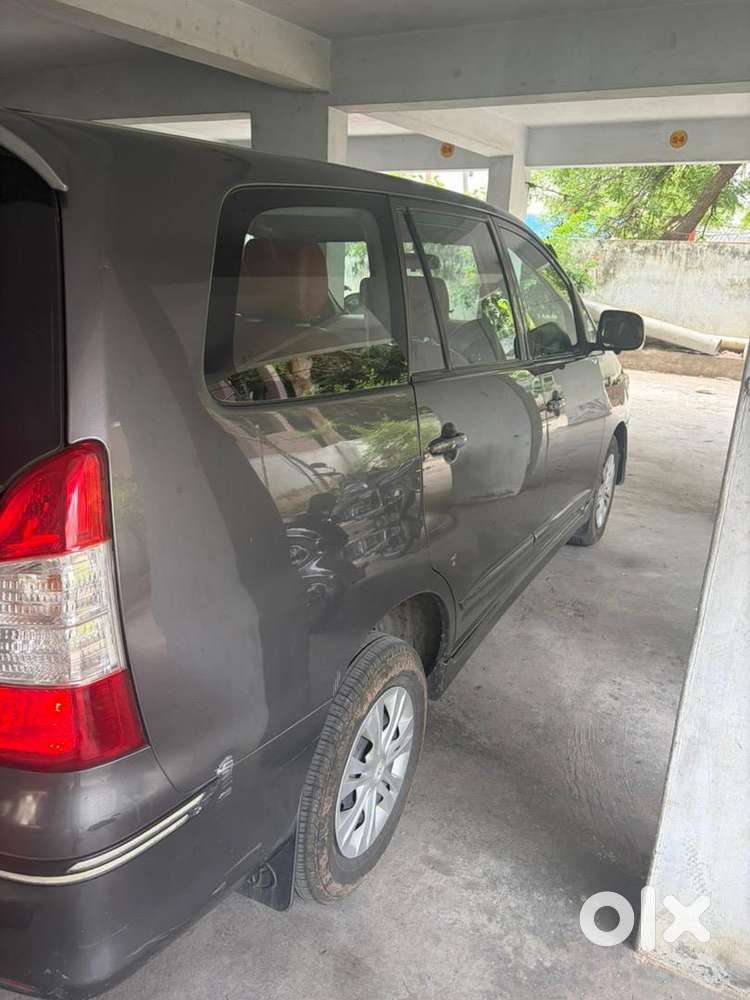 Toyota Innova 2014 Diesel 124000 Km Driven