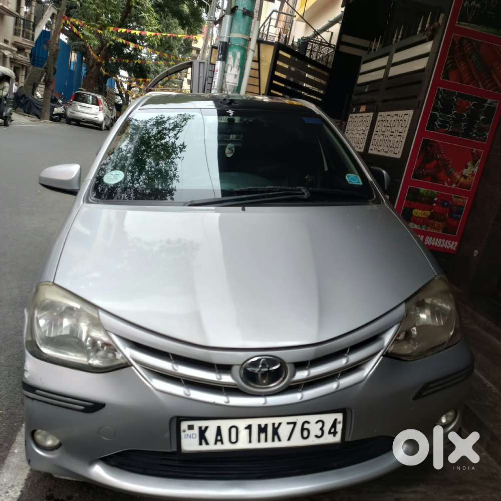 Toyota Etios Liva Petrol 2013