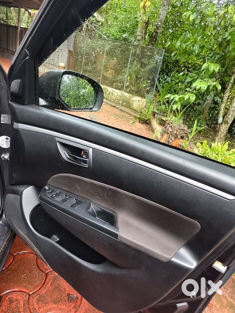 Maruti Suzuki Swift Petrol 2015 For Sale. Full Showroom History.