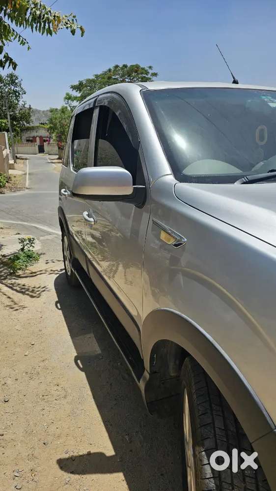 Mahindra Nuvosport 2016