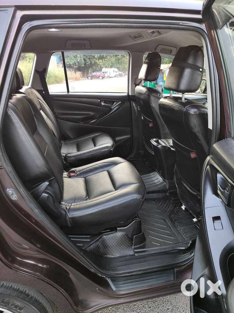 Toyota Innova Crysta 2.4 G Mt 7 Str, 2019, Diesel