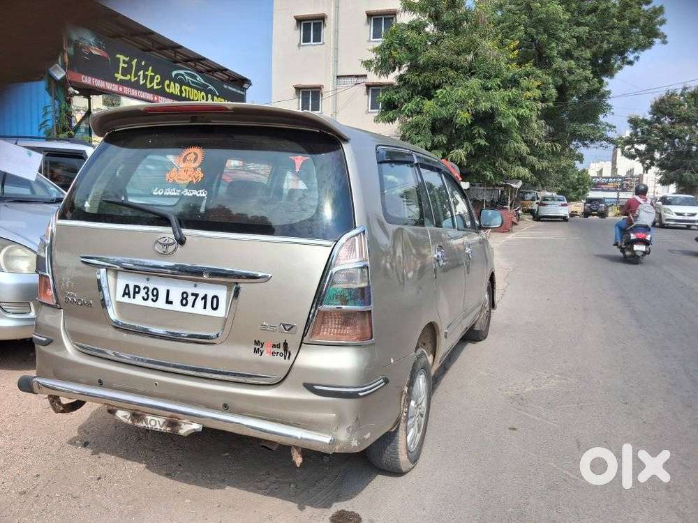 Toyota Innova 2.0 V, 2010, Diesel