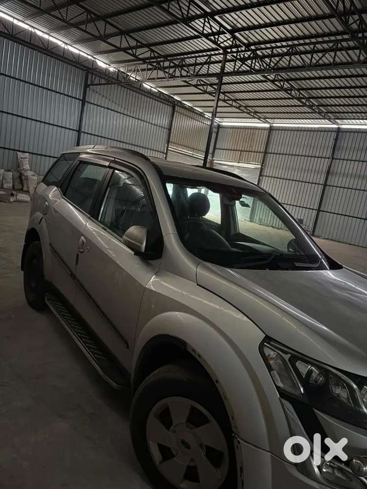 Mahindra Xuv500 2.2 W9 2016 Model