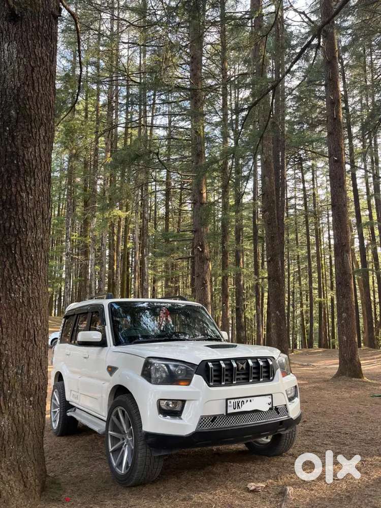 Mahindra Scorpio Classic 2016 Diesel 145000 Km Driven