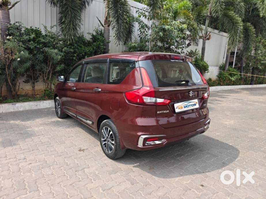 Maruti Suzuki Ertiga 1.5 Zxi Plus Shvs, 2022, Petrol