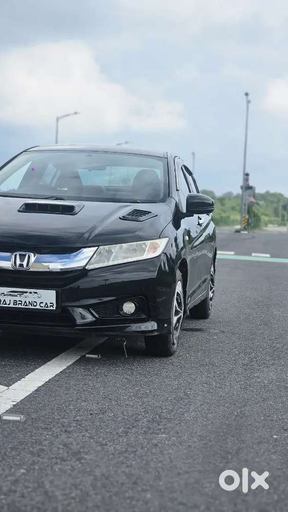 Honda City Hybrid Zx 2015 Car  Best Cundisn+ Xtra Modifai He