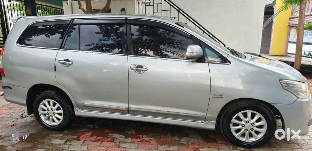 Toyota Innova 2.5 V 7 Str, 2012, Diesel