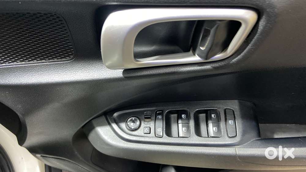 Hyundai Venue Sx Plus Turbo Dct, 2019, Petrol