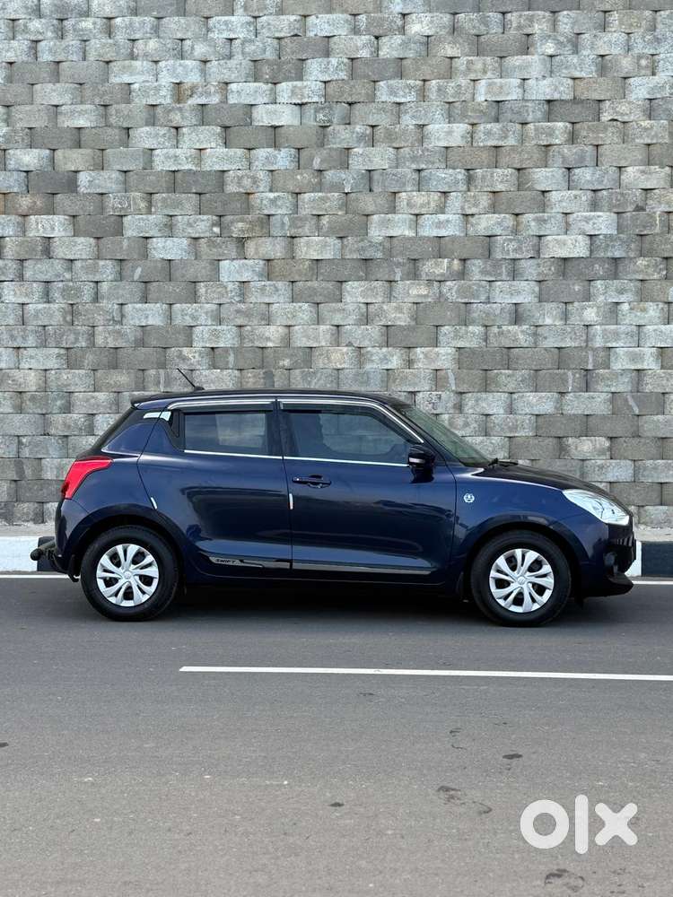 Maruti Suzuki Swift Vxi + Manual, 2023, Petrol