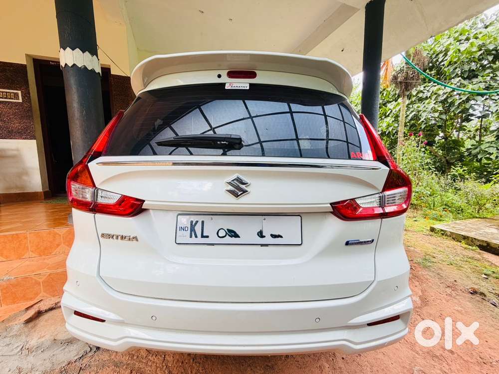 Maruti Suzuki Ertiga 2024 Petrol Manual