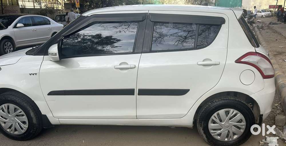 Maruti Suzuki Swift Vxi Cng, 2016, Cng & Hybrids
