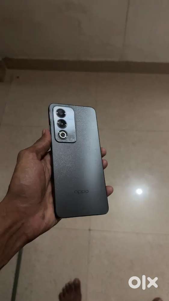 Oppo a3 pro 5G ( 8+128) bill and charger available