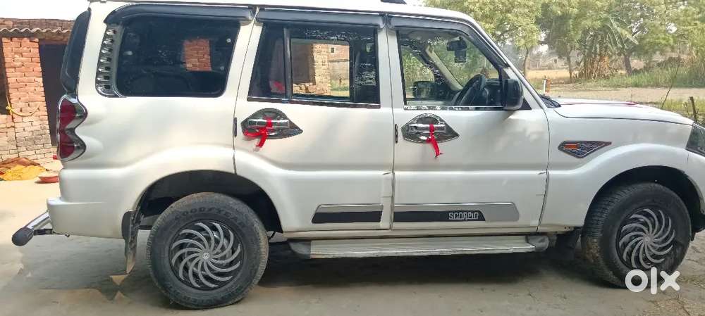 Mahindra Scorpio 2017 Diesel 68530 Km Driven