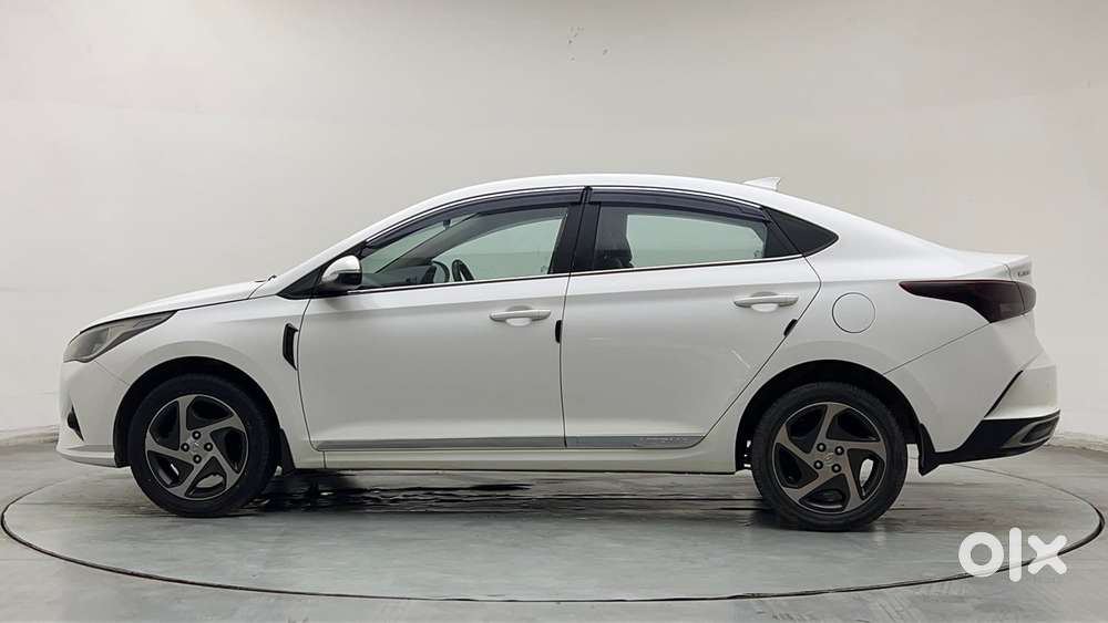 Hyundai Verna 1.5 S Plus Petrol Mt, 2022, Petrol