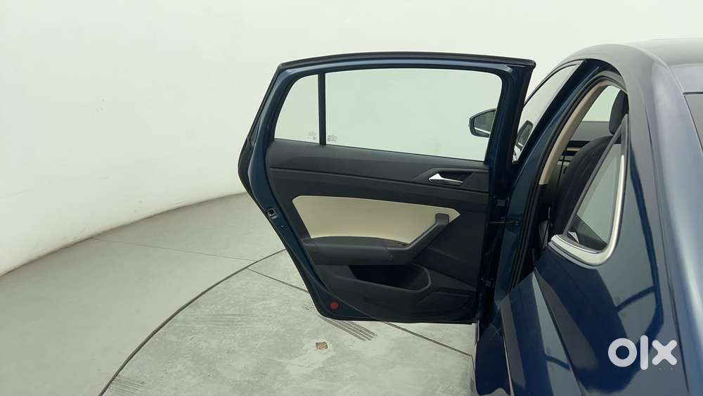 Skoda Slavia Style 1.0l Tsi At, 2023, Petrol