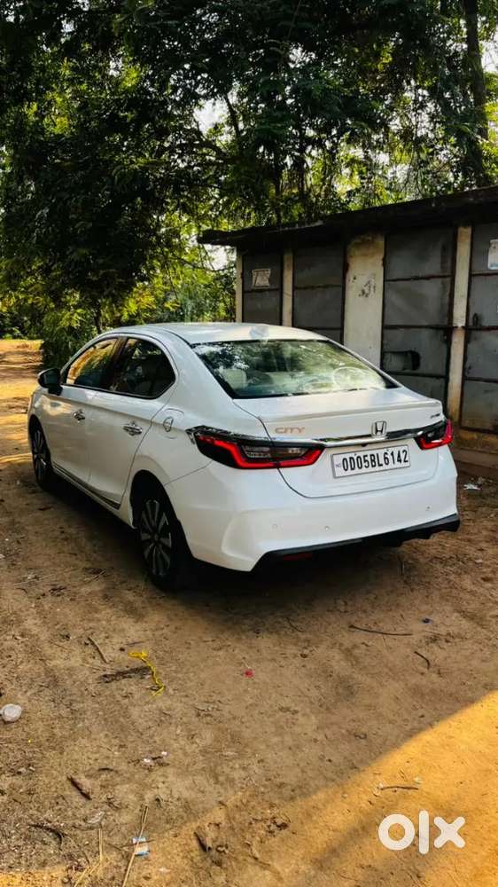 Honda City Zx 2023 Petrol 20530 Km Driven
