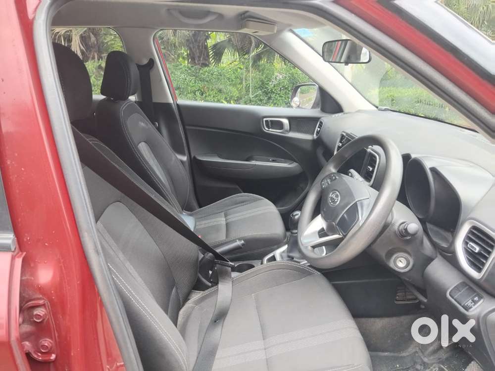 Hyundai Venue S 1.2 Petrol, 2022, Petrol