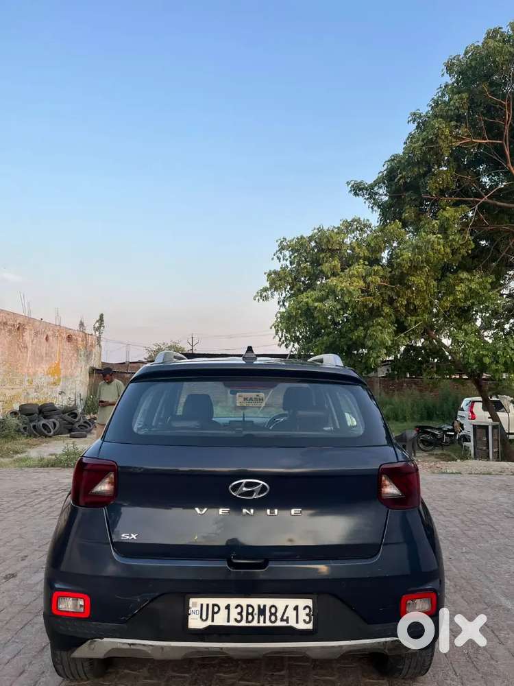 Hyundai Venue 2020 Diesel Well Maintained