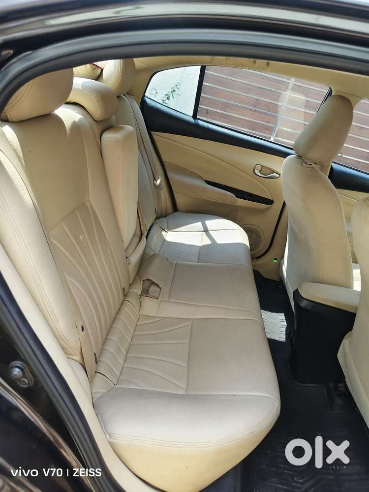 Toyota Yaris G Cvt, 2018, Petrol