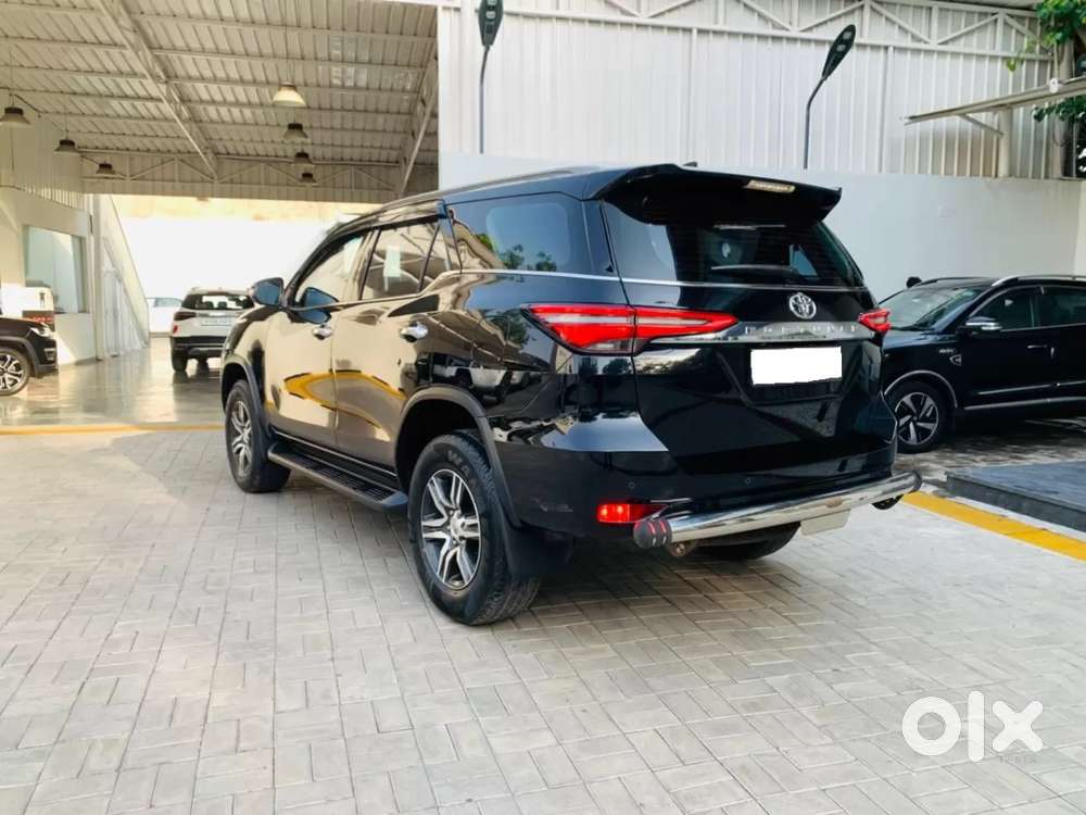 Toyota Fortuner 4x2 At 2.7 Petrol, 2022, Petrol