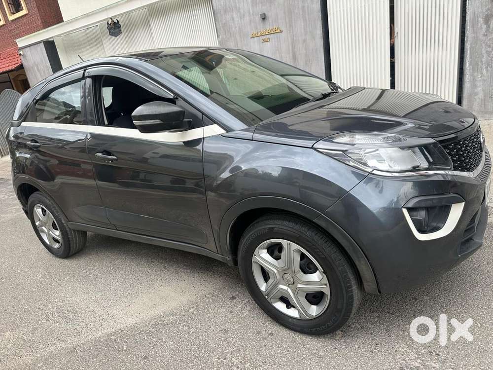 Tata Nexon 1.2 Revotron XMA, 2018, Petrol