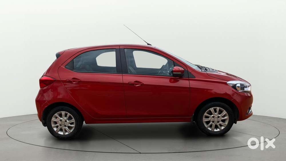 Tata Tiago 1.2 Revotron Xza, 2017, Petrol