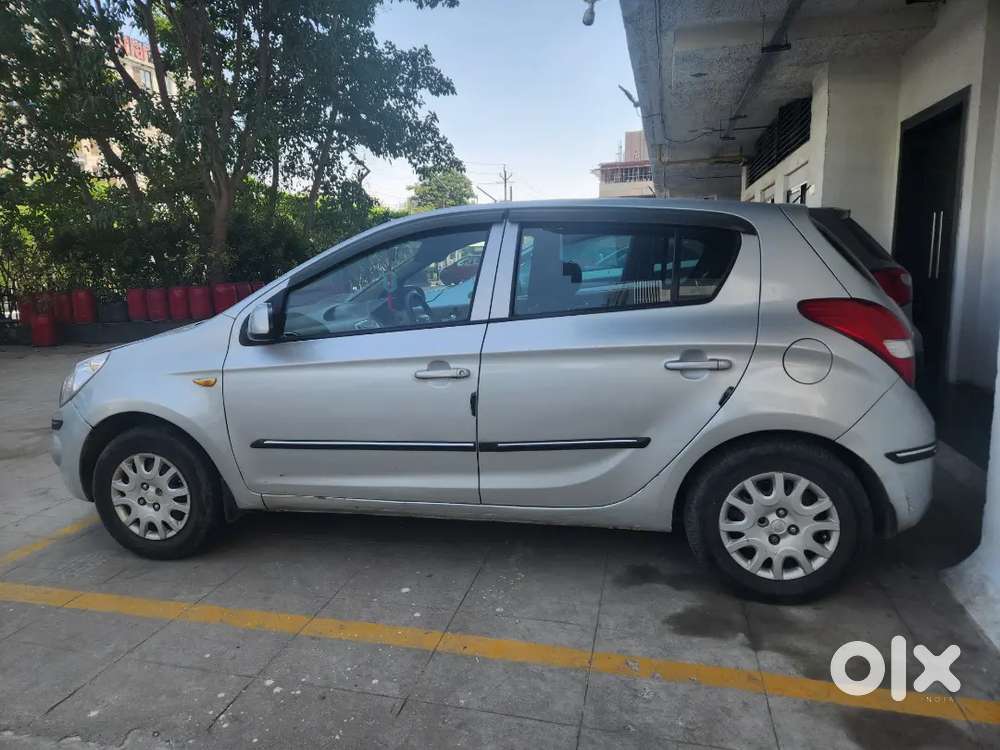 Hyundai I20 2010 Model With Cng Registration Valid Till 2030