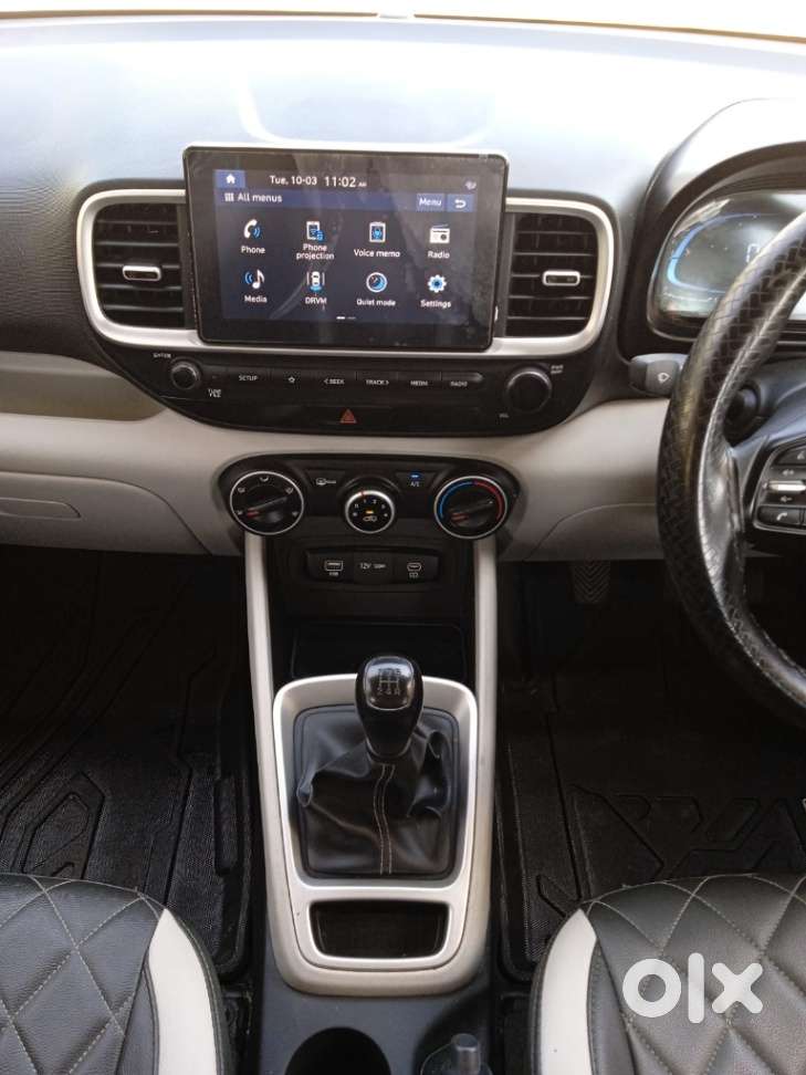 Hyundai Venue 1.2 S (o), 2024, Petrol