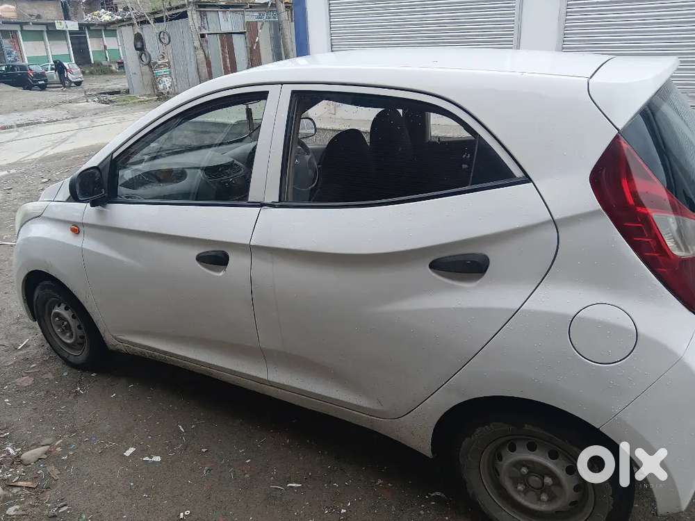 Hyundai Eon 2012 Petrol Well Maintained
