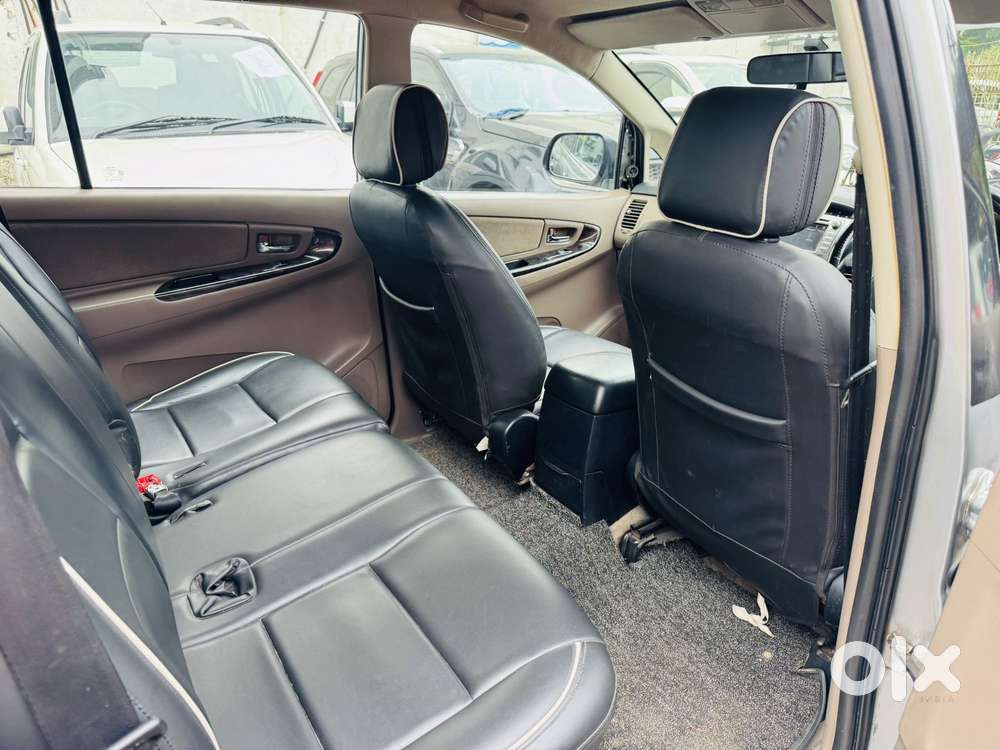 Toyota Innova 2.5 Vx 8 Str, 2015, Diesel