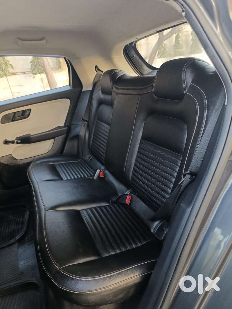 Tata Altroz 1.2 Xe, 2021, Petrol