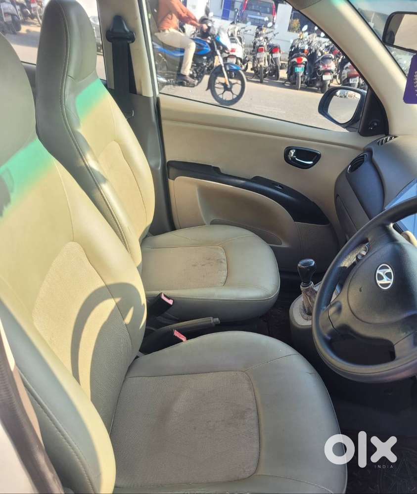 Hyundai I10 Oct 2011 Cng & Hybrids Good Condition