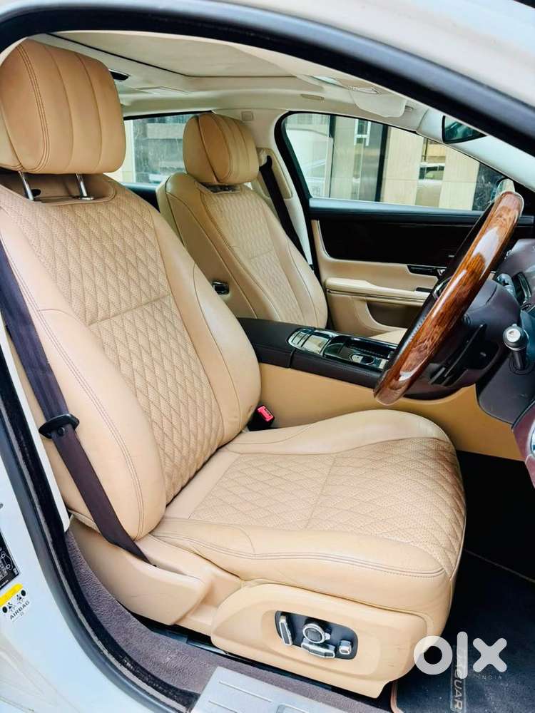 Jaguar Others, 2017, Petrol